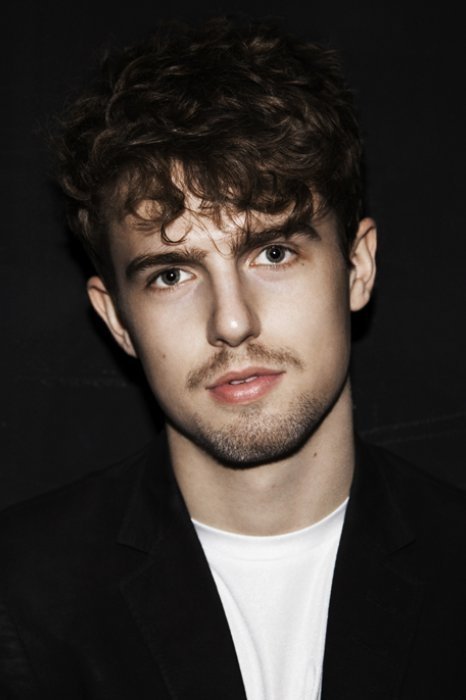 et billede af Phillip Stilling