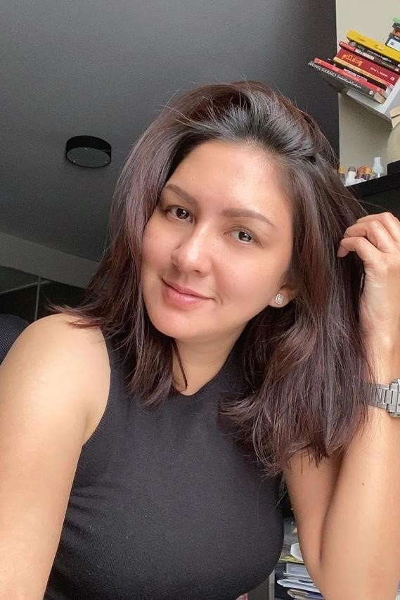 Donna Agnesia's picture in the cast