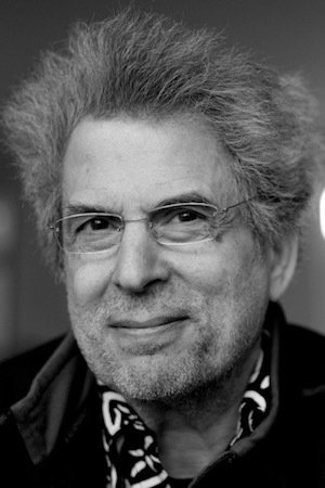 et billede af Harley Cokeliss