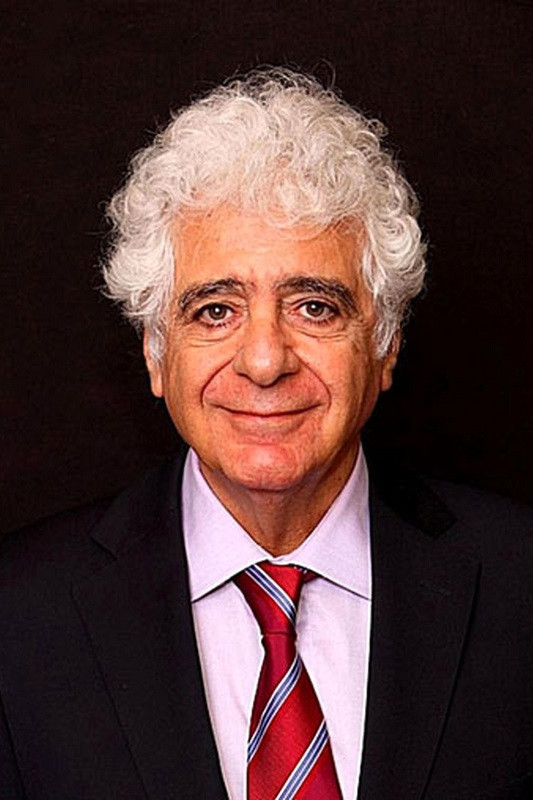 et billede af Loris Tjeknavorian