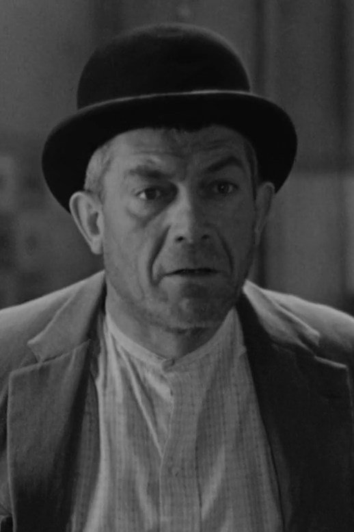Roger Gaillard's picture in the cast