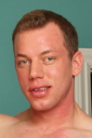 et billede af Adam Hardy