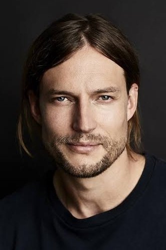 et billede af David Genat