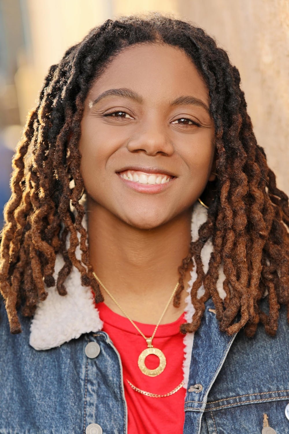 et billede af Sharar Ali-Speakes