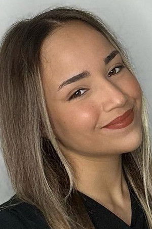 et billede af Assia Miri