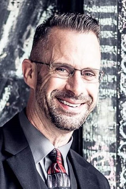 et billede af Bruce Cooper