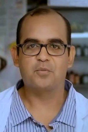 Narendra Jetley's picture in the cast