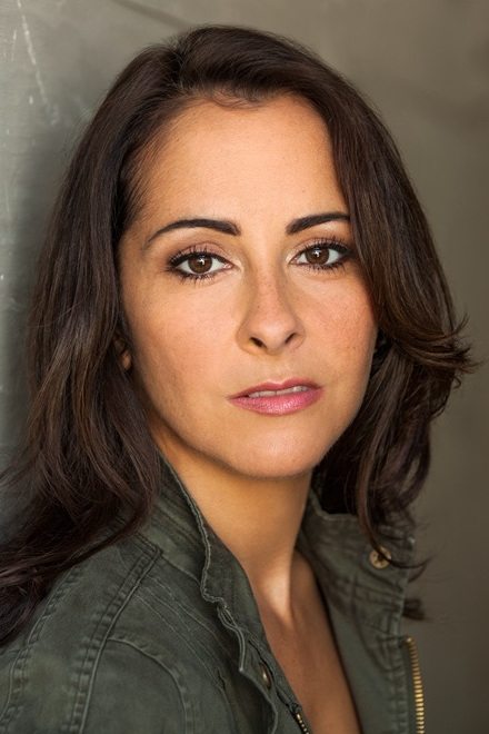 et billede af Mona Leah