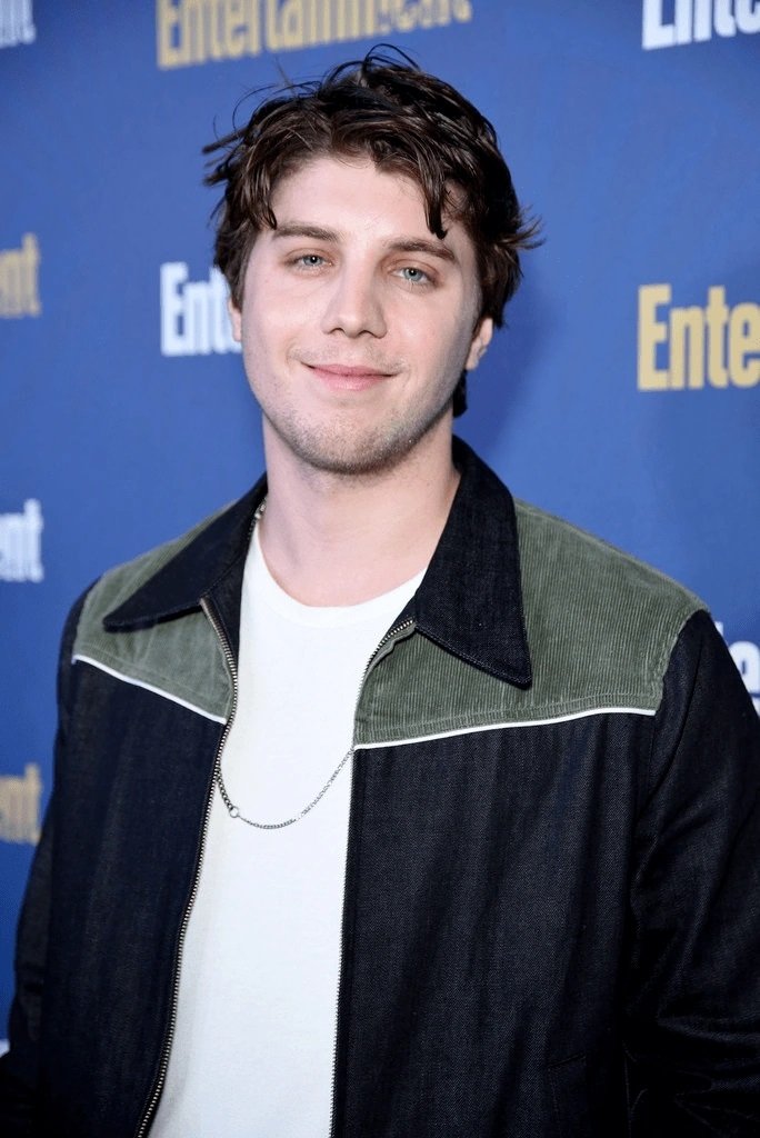 et billede af Lucas Timothy Thompson