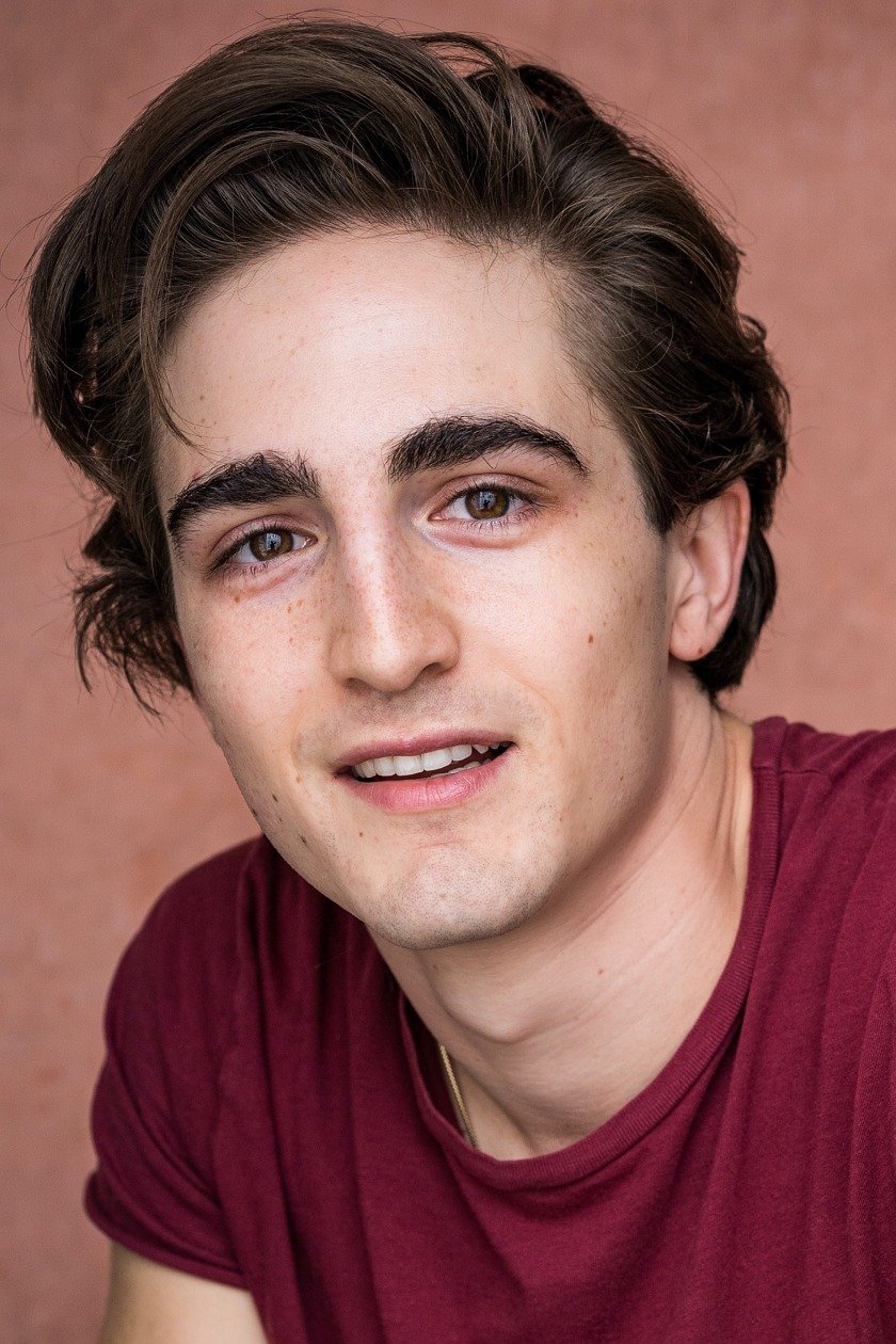 et billede af Brandon Bassir