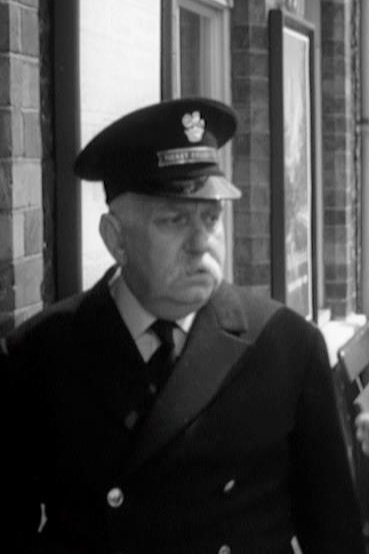 et billede af Howard Douglas