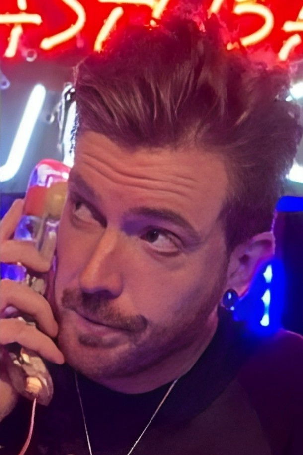 et billede af Kyle Cardenas