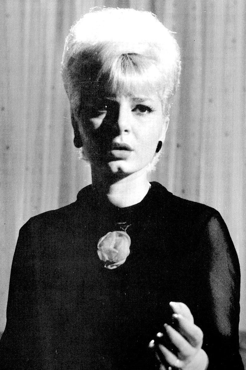 et billede af Tzeni Vanou