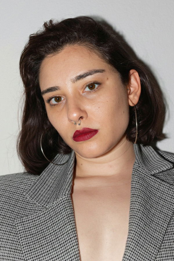 et billede af Kumru Karataş