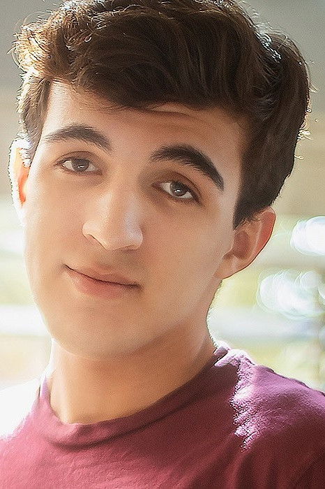 et billede af Matthew Grey