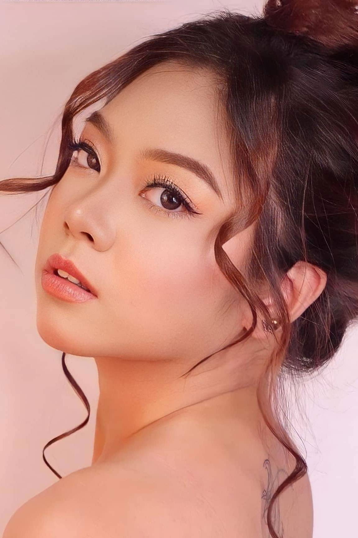 et billede af Raven Crystal Castro