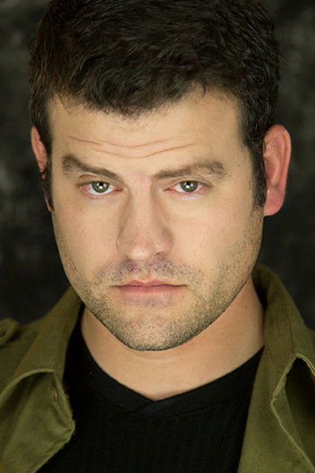 et billede af Derek Larthey