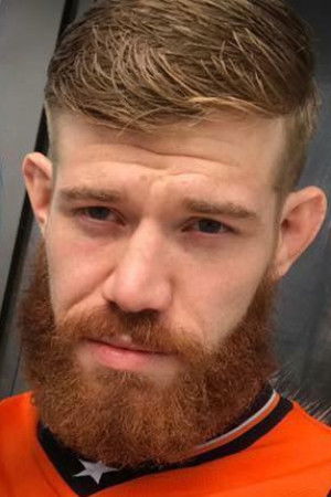 et billede af Devin Powell