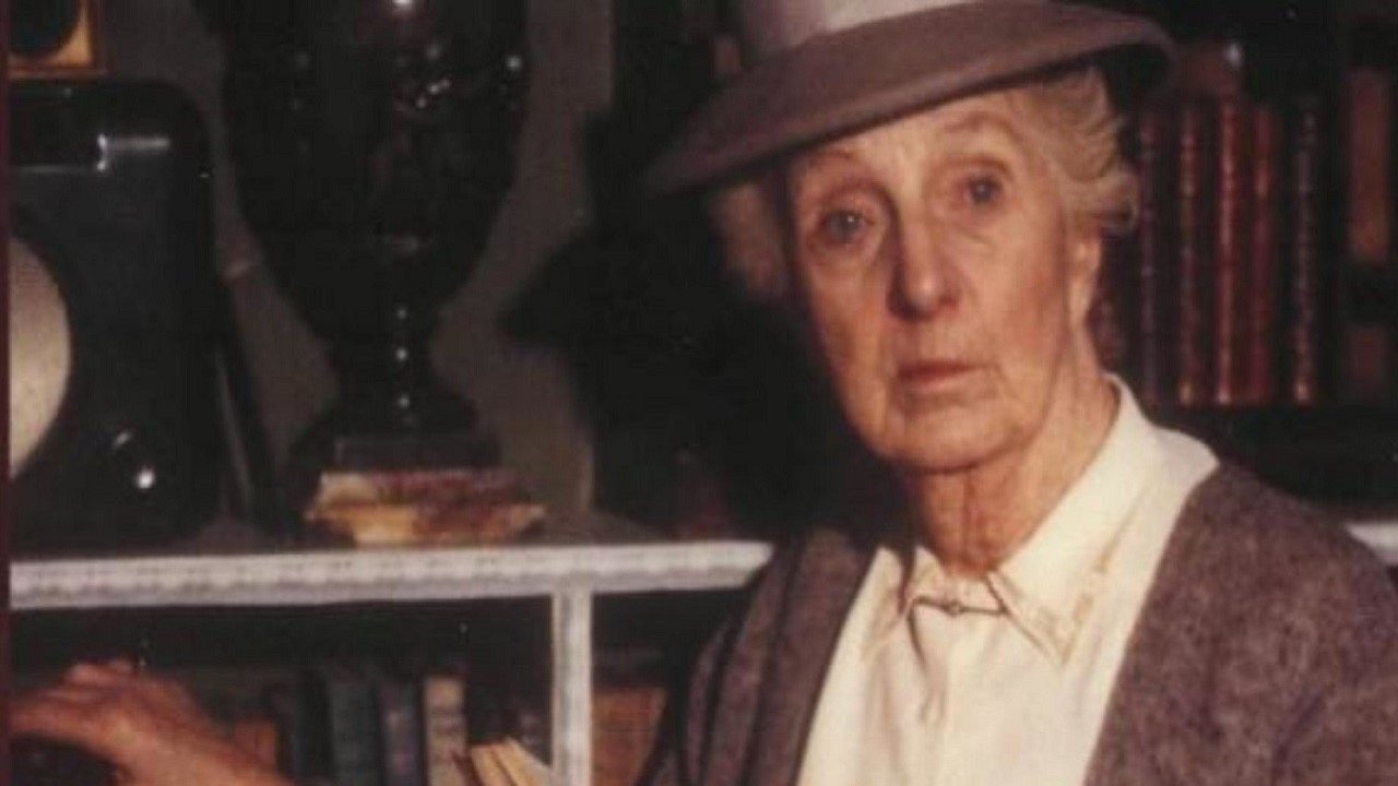 miss marple murder in the library miss marple murder in the library