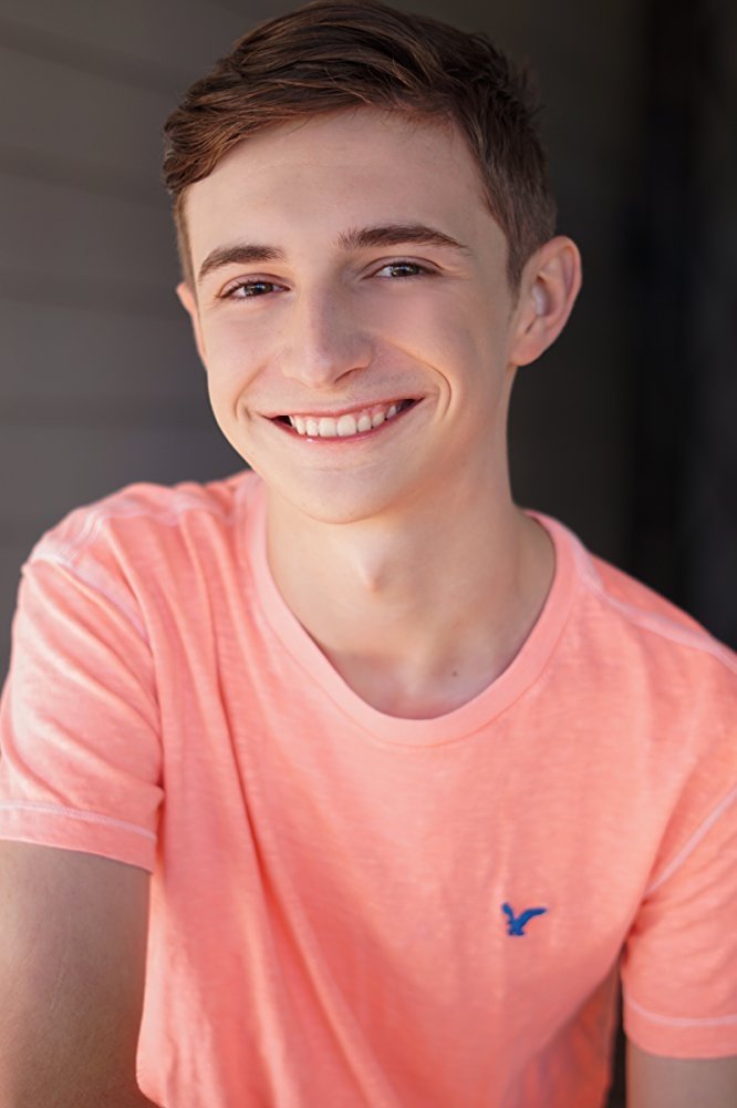 et billede af Dylan Hall