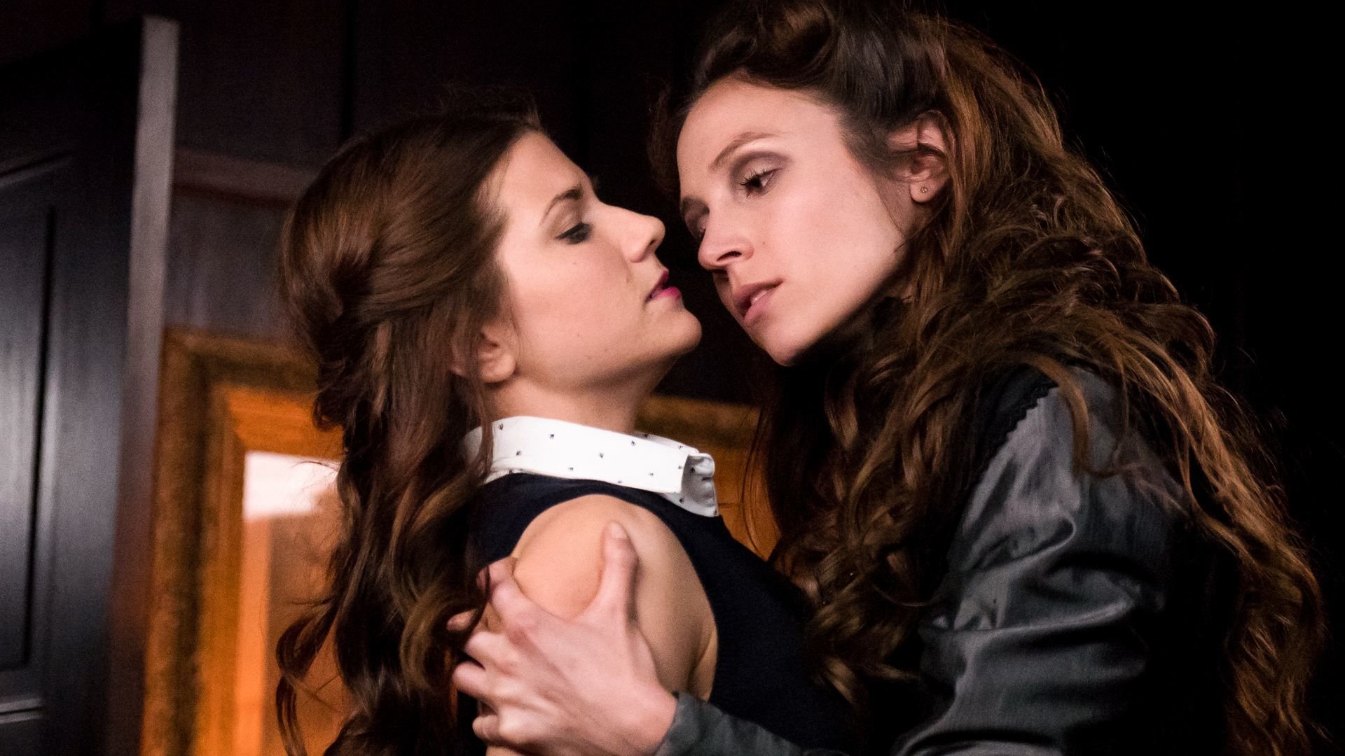 Carmilla Is The Lesbian Vampire Story That Came Before Dracula