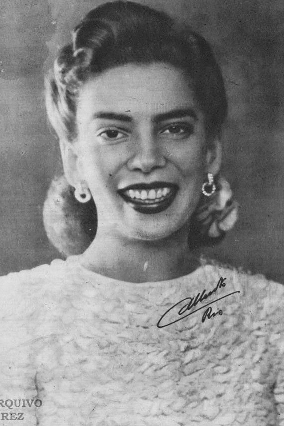 et billede af Marília Batista