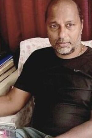 et billede af Sabir Masani