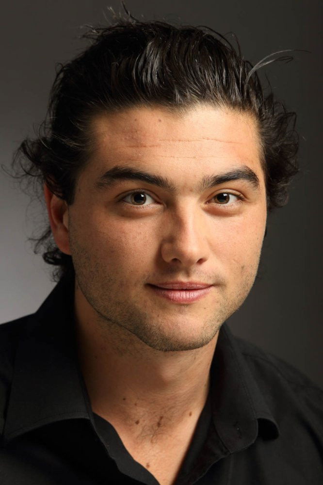 et billede af Ford Sarhan