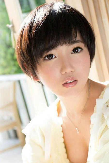 et billede af Ayaka Yuzuki