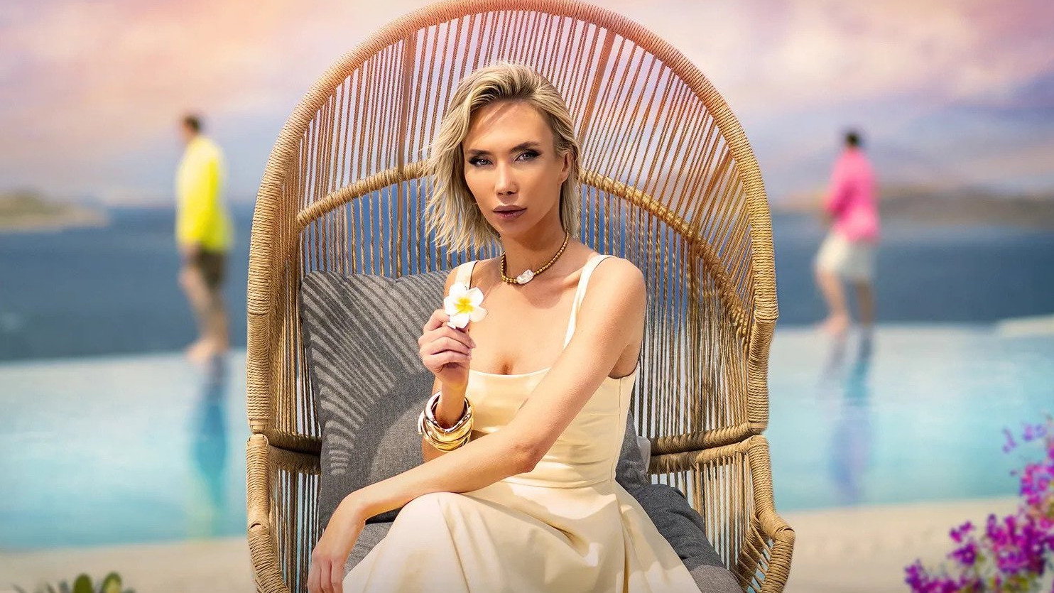 Still from The Bachelor in Paradise (BG)