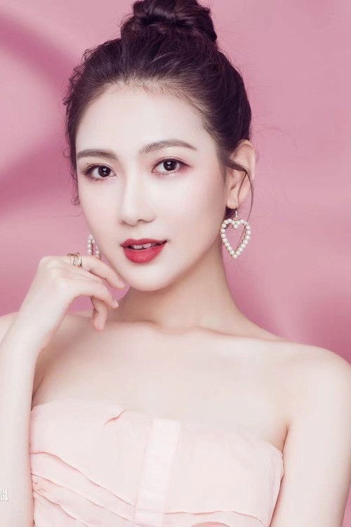 et billede af Jing Pei