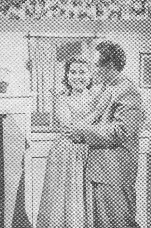 Debu Revolusi (1954) - Anwar Credit Poster