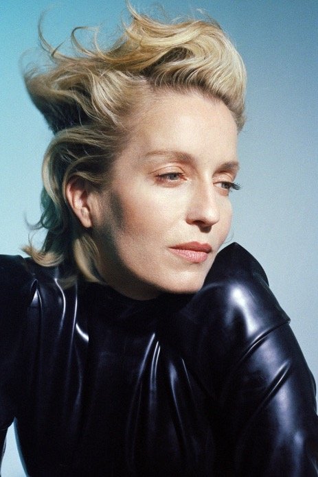 et billede af Jeanne Added