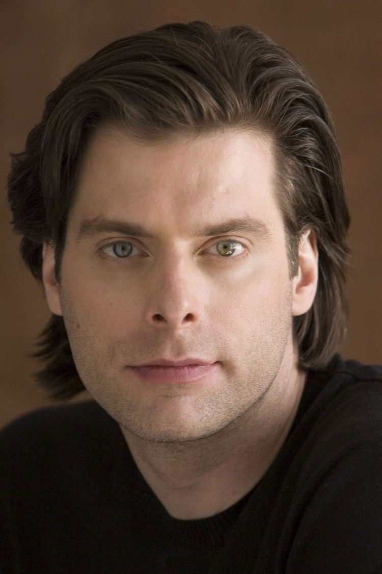 et billede af John Relyea