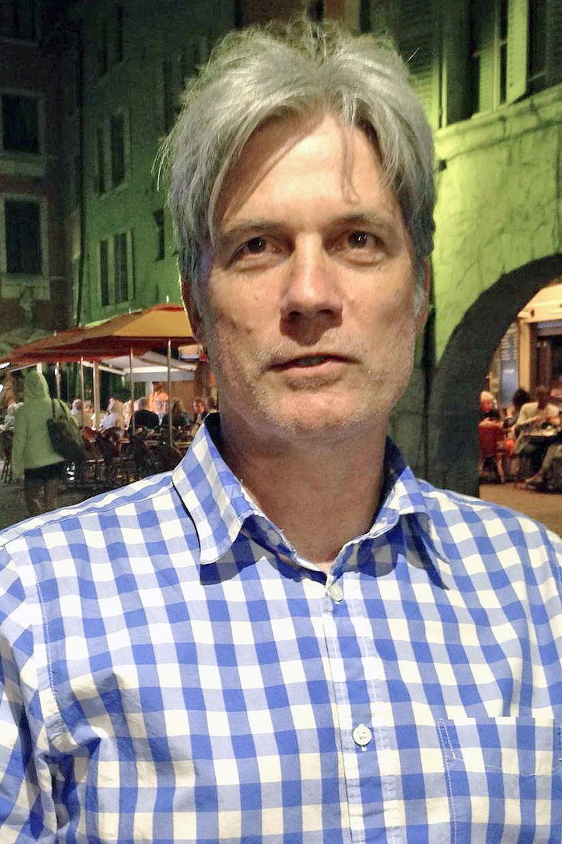 et billede af Cordell Barker