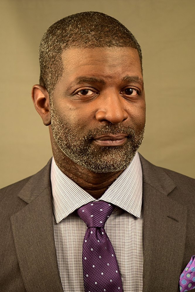 et billede af Jay DeVon Johnson