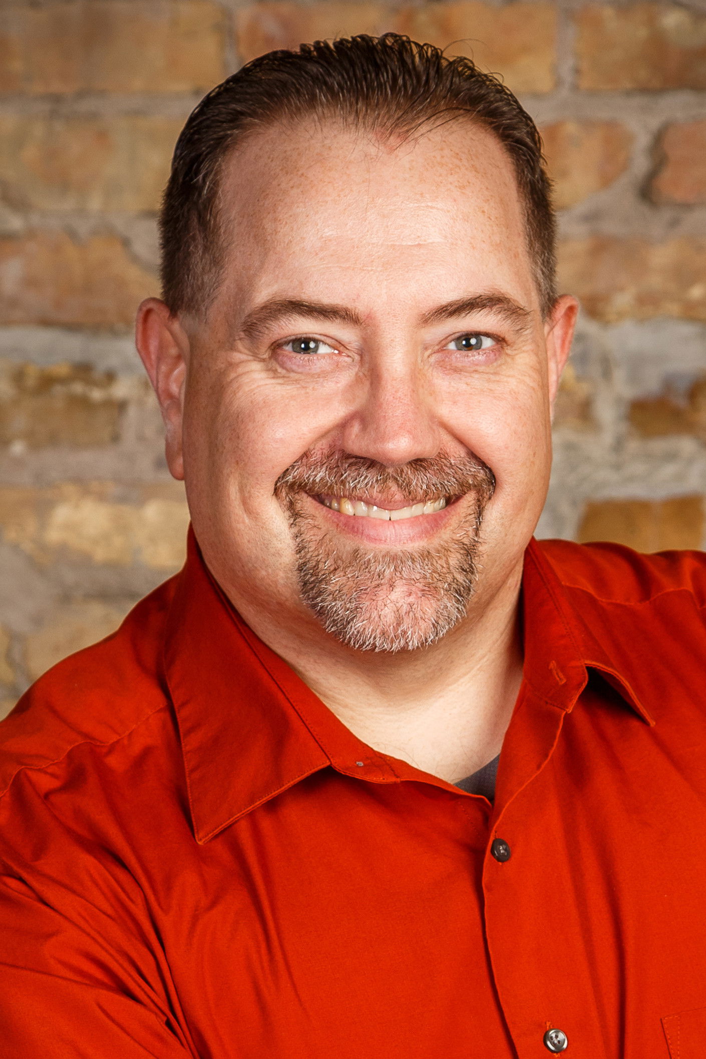 et billede af David James Slama