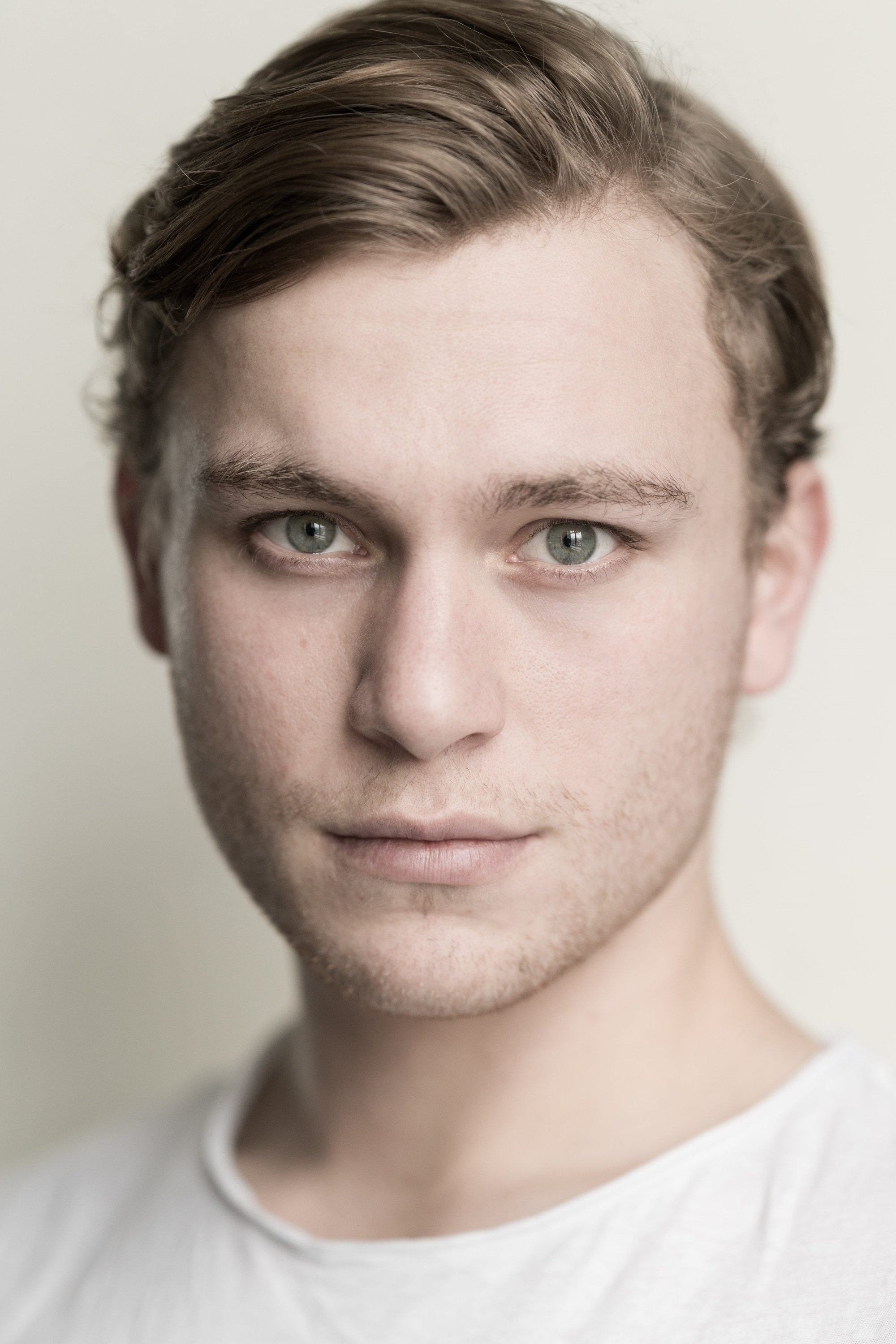 et billede af George Parker