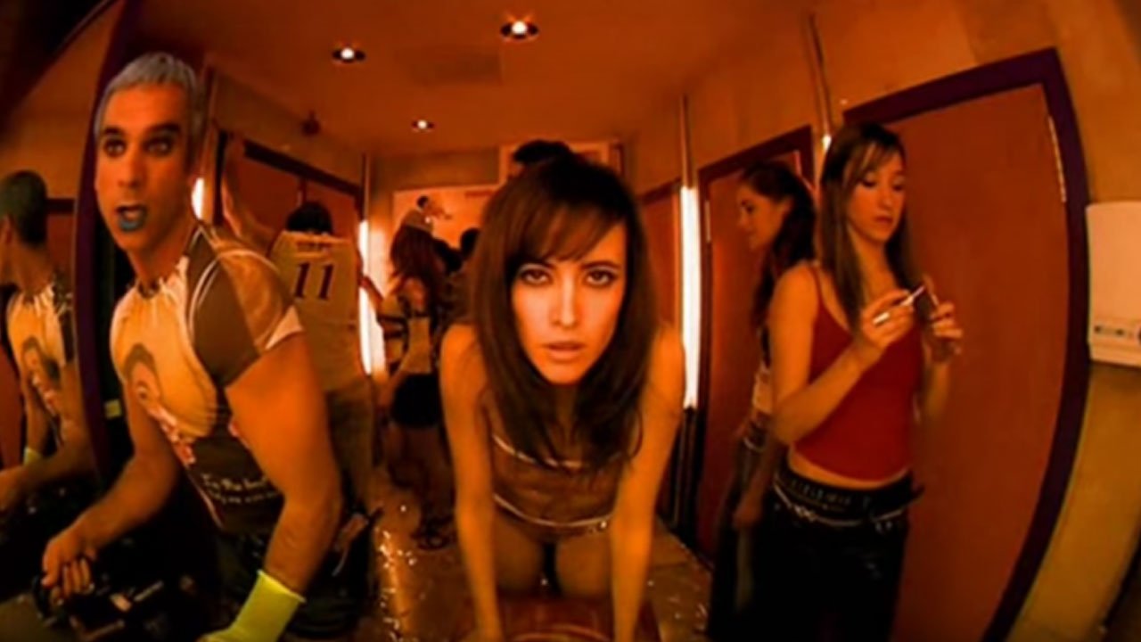 Hot Milk (2005)