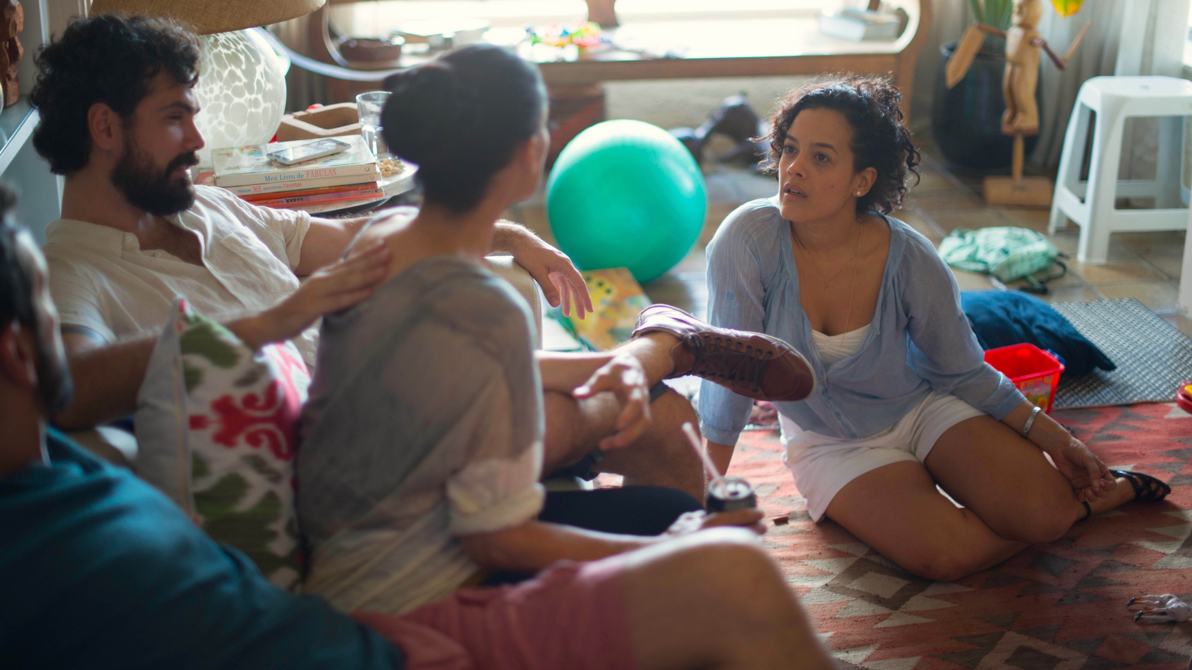 Aquarius (2016)