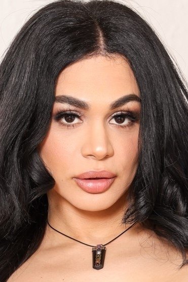 et billede af Eva Maxim