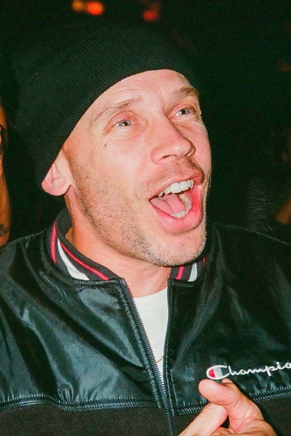 et billede af Shane Heyl