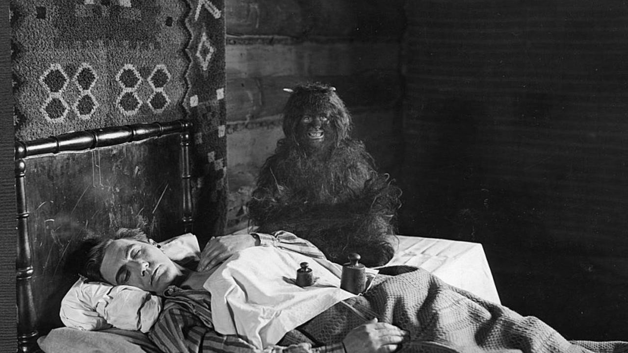 Curses of the Witch (1927)