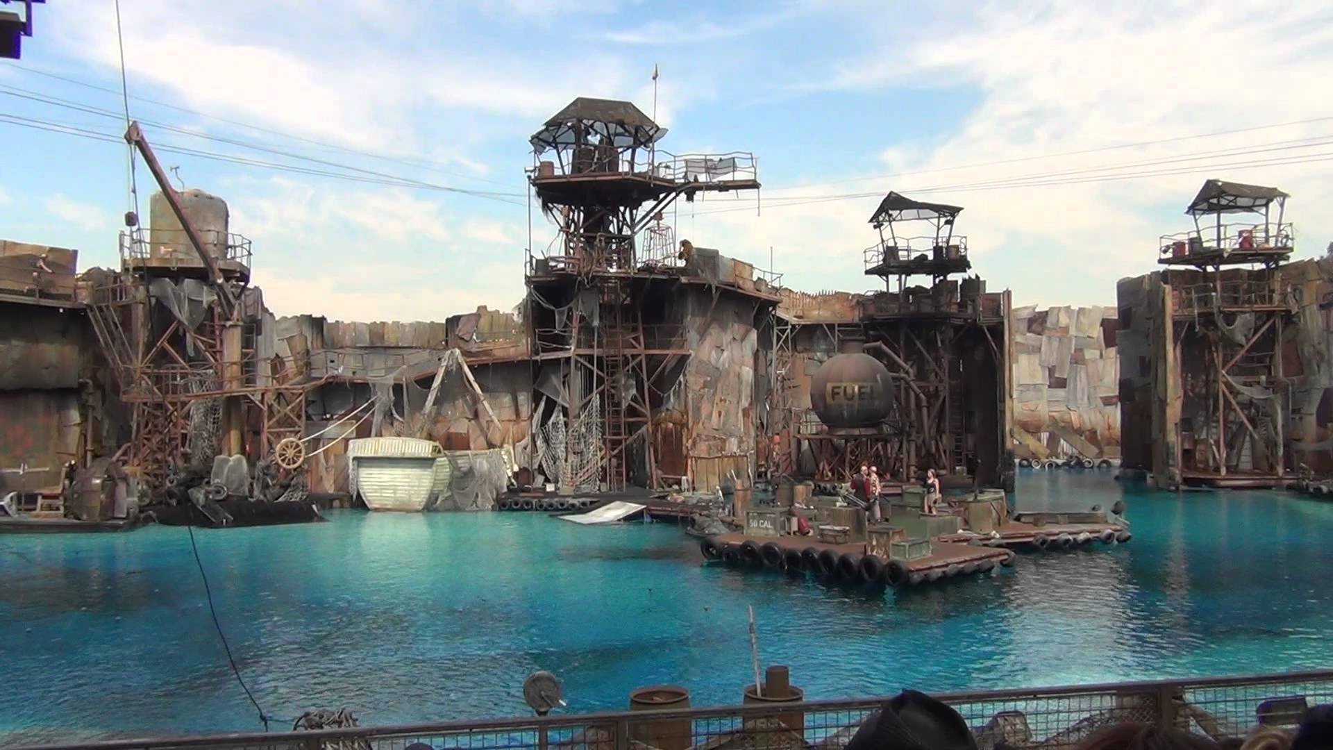 Waterworld (1995)