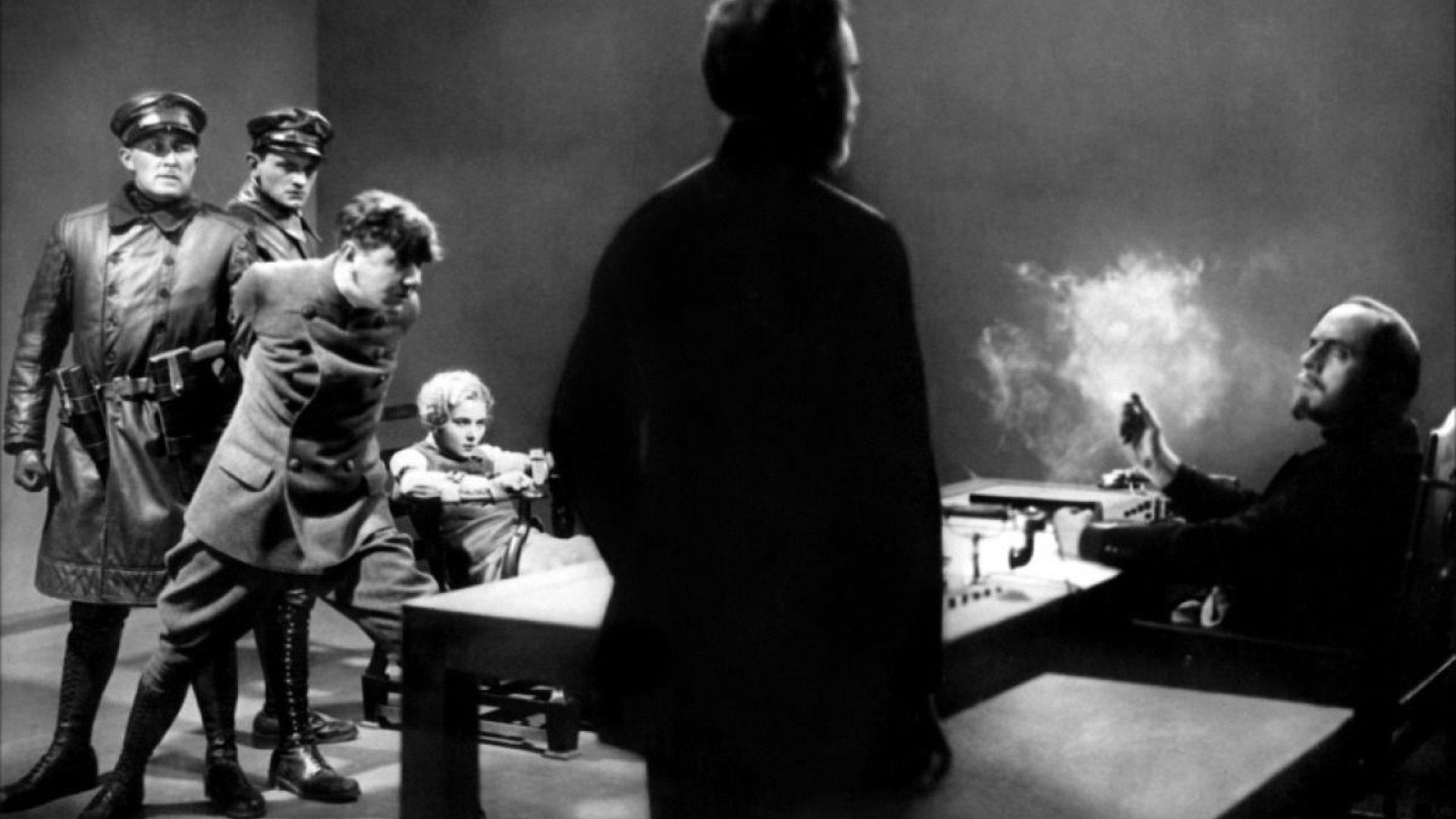 Spies (1928)