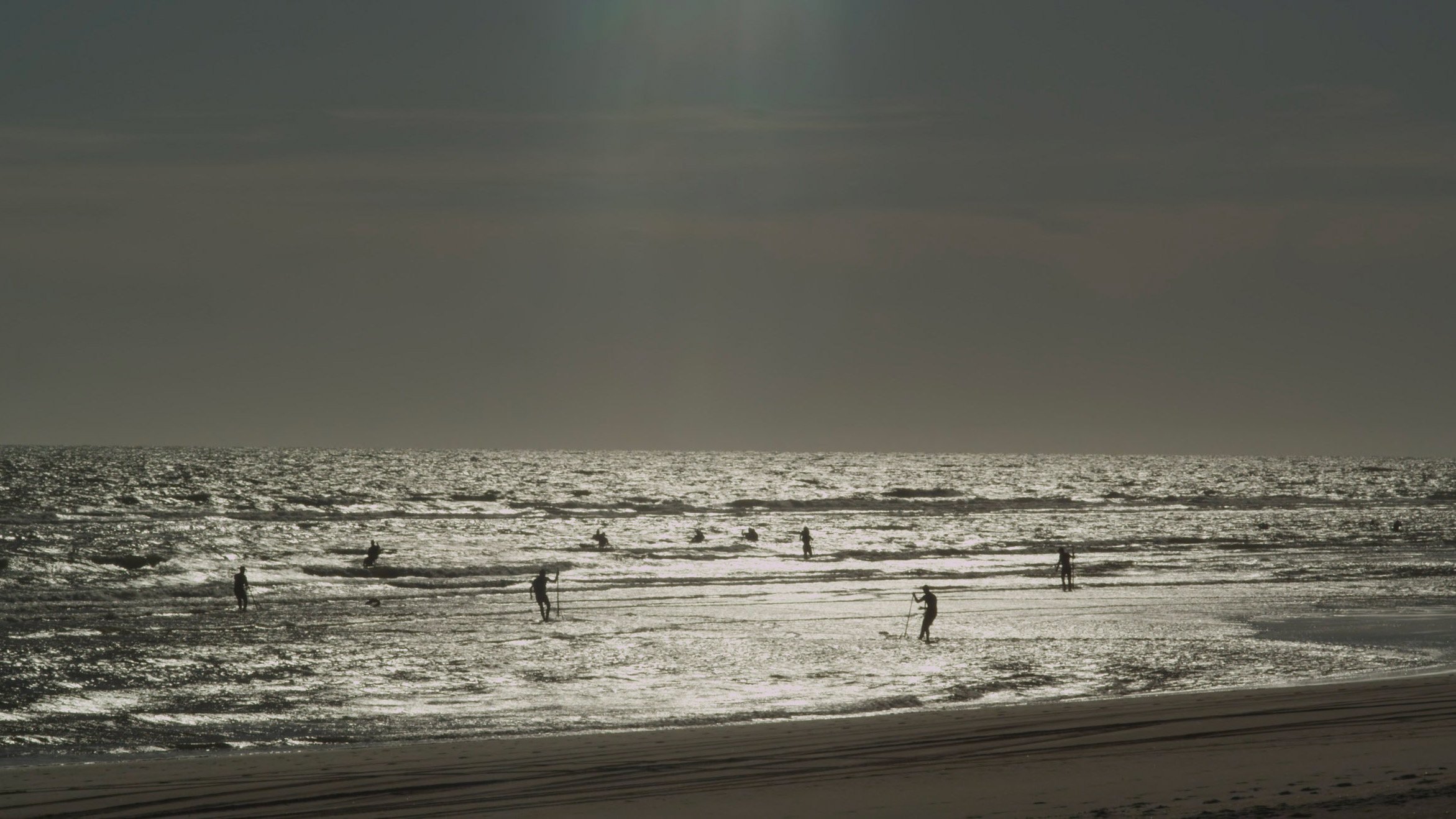 El mar nos mira de lejos