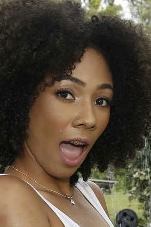 et billede af Nia Nixon