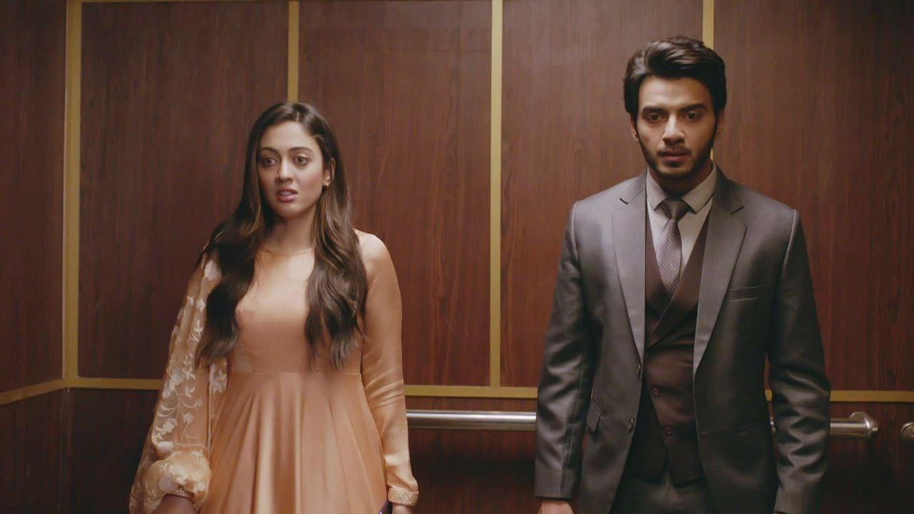 Thumbnail for Aman, Roshni's Awkward Meeting Season 1 Episode 91