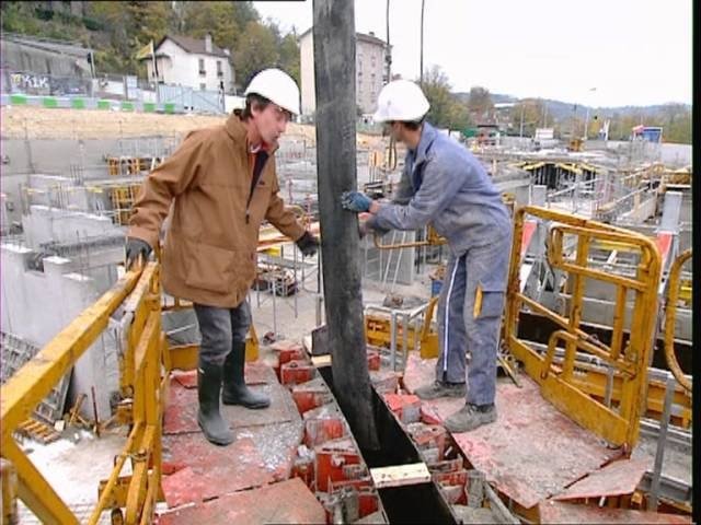 C'est pas sorcier - Le béton : les sorciers au pied du mur