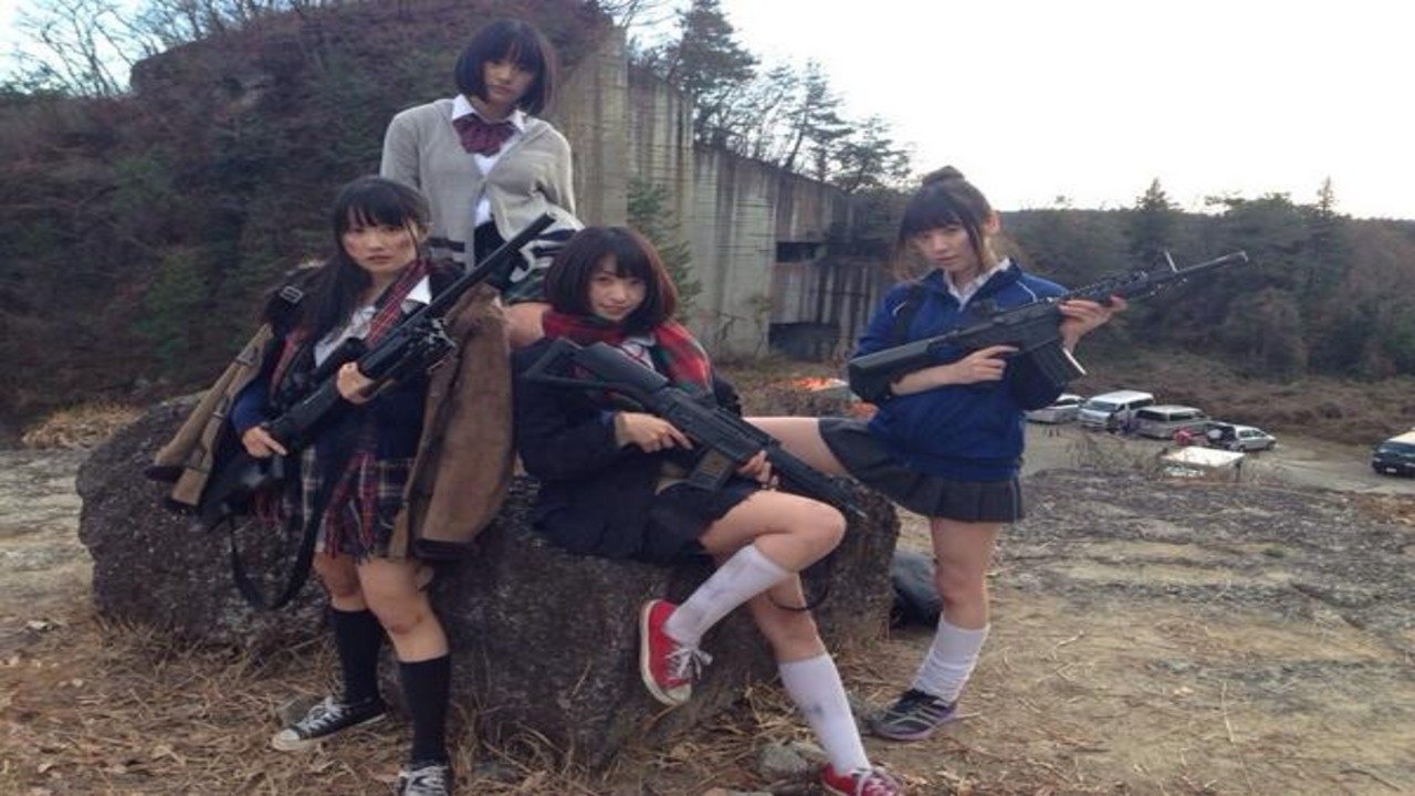 Imagem do Filme 鐘が鳴りし、少女達は銃を撃つ